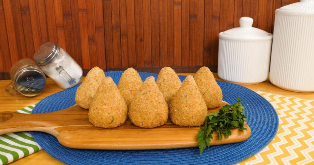 Receitas Low-Carb para o Chá da Tarde - coxinha low carb