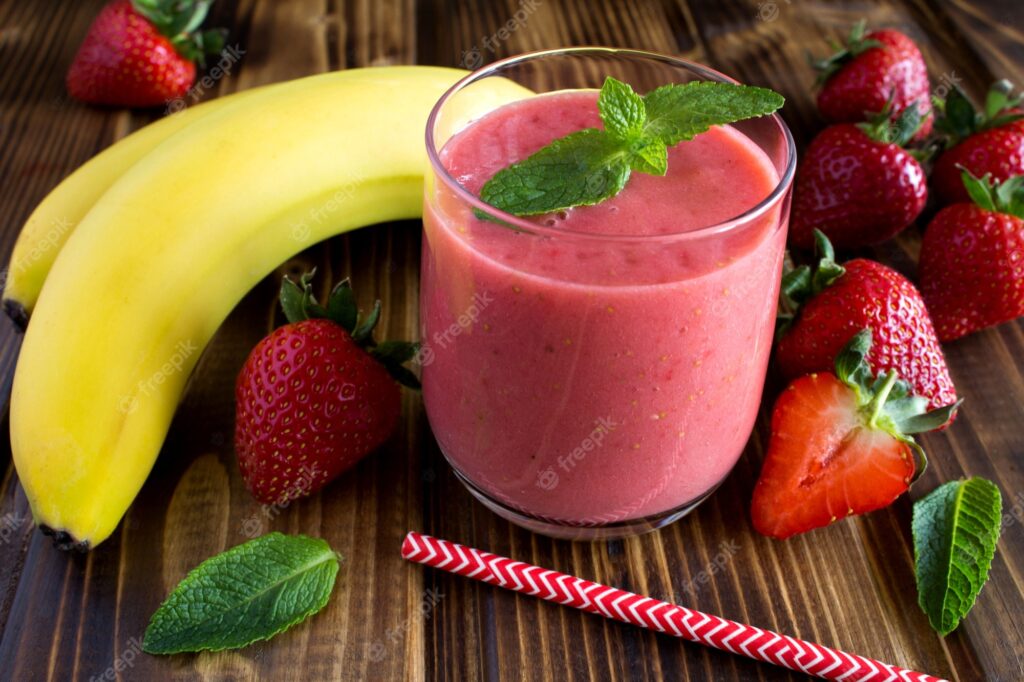 Receitas de smoothies low-carb - morango e banana